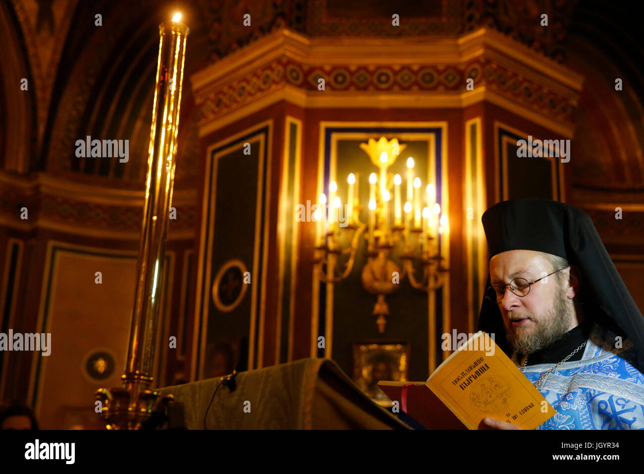 Nozze in St alla cattedrale Alexander Nevsky, Parigi. La Francia. Foto Stock