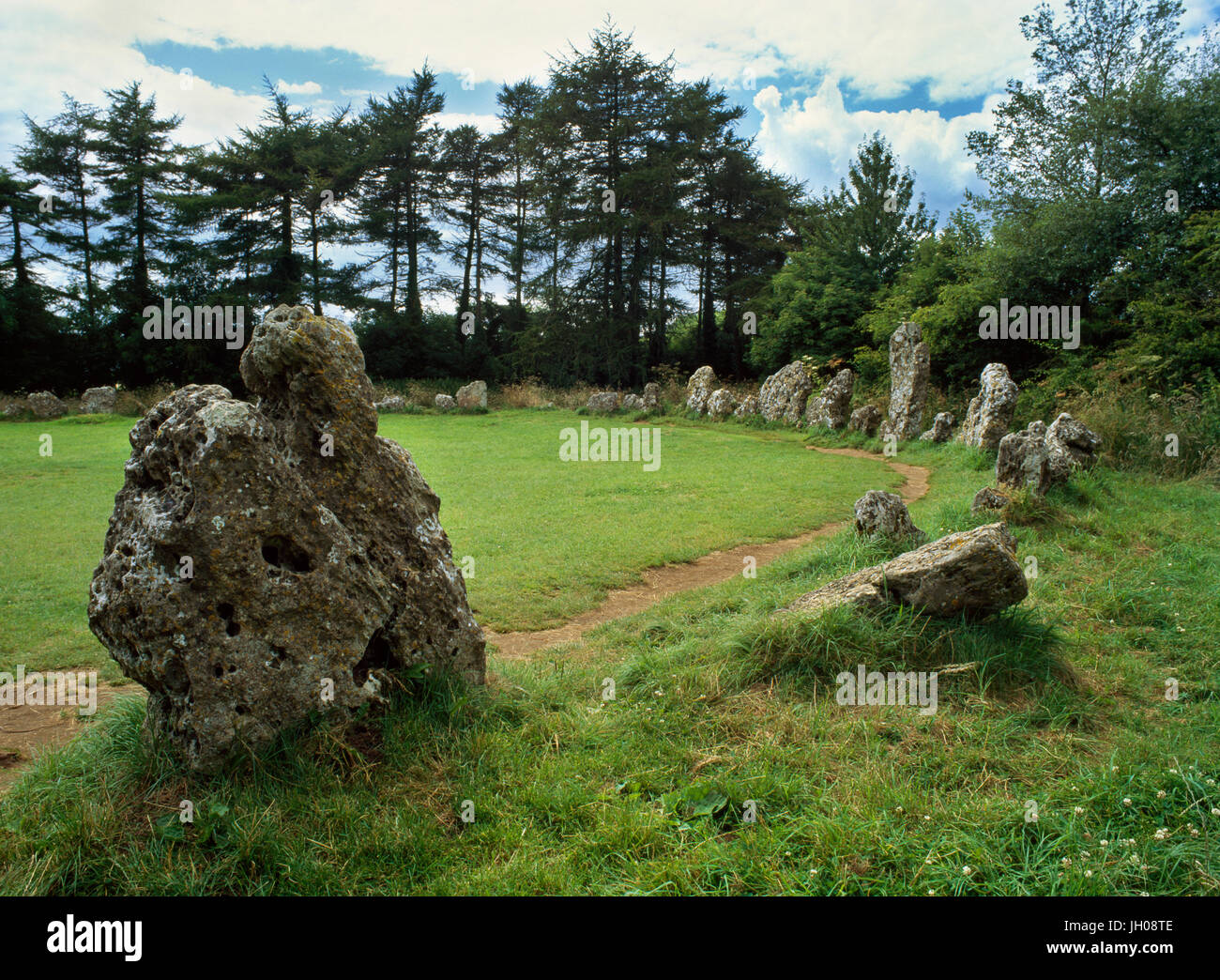 La metà settentrionale dell'Rollright Stones prehistoric stone circle, Oxfordshire. Il sud est ingresso era allineato al sorgere della luna di mezza estate Foto Stock