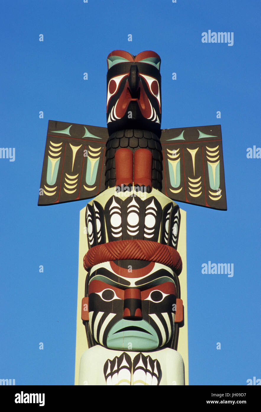 I padri fondatori & S'Klallam leggende del totem pole, Jamestown s'Klallam Indian Reservation, Washington Foto Stock