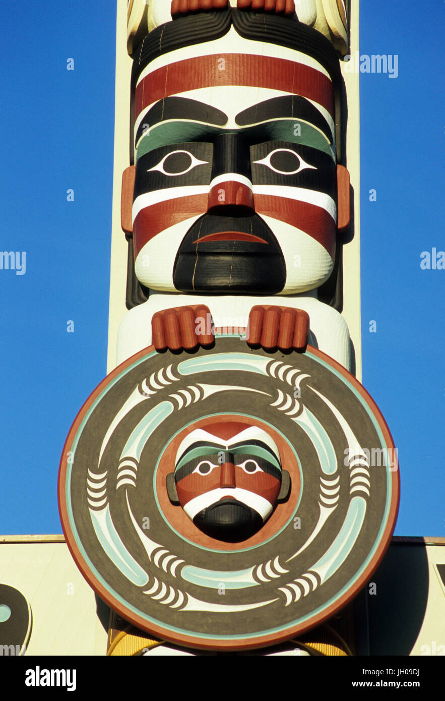 I padri fondatori & S'Klallam leggende del totem pole, Jamestown s'Klallam Indian Reservation, Washington Foto Stock