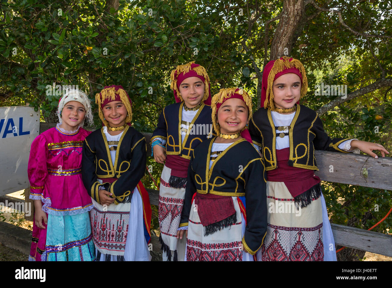5, cinque ragazze Greek-American, ritratto, greco ballerini folk, costume tradizionale, Marin Festival greca, città di Novato, Marin County, California Foto Stock