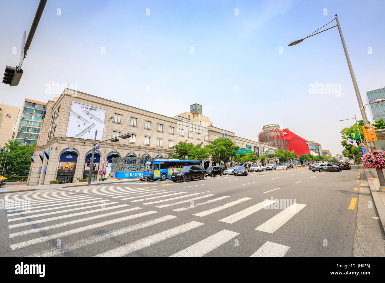 Jun 19, 2017 Galleria Department Store noto come il più popolare di lusso brand Fashion Mall a Seoul, Corea del Sud - famoso punto di riferimento Foto Stock