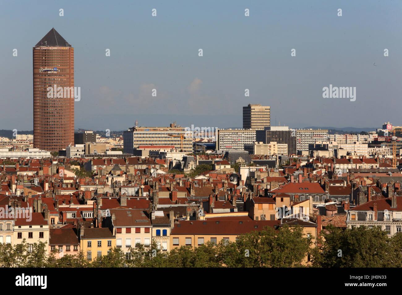 Hotel Radisson. Vista panoramica dal punto di vista di Notre Dame de Fourviere hill. La Francia. Foto Stock