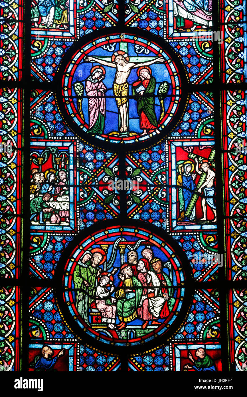 Saint Etienne chiesa abbaziale, Caen. Il vetro macchiato. La Francia. Foto Stock