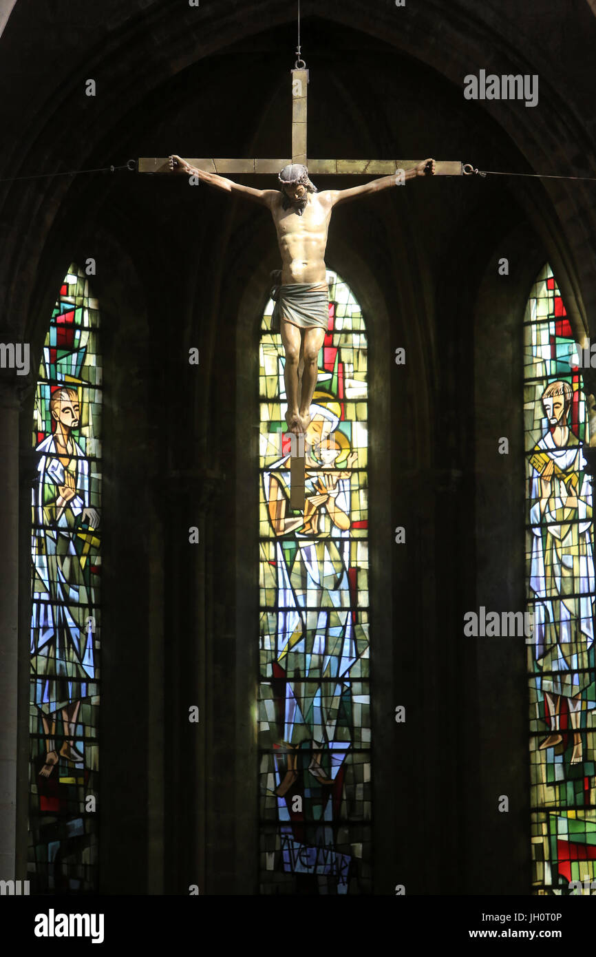 Cristo sulla croce. La chiesa di Nostra Signora. XIII secolo. Cluny. La Francia. Foto Stock