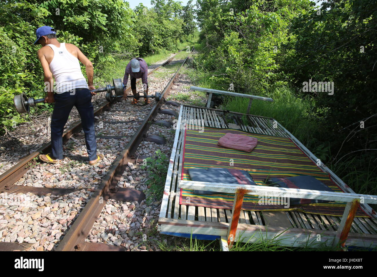 Il Battambang bamboo treno. Cambogia. Foto Stock