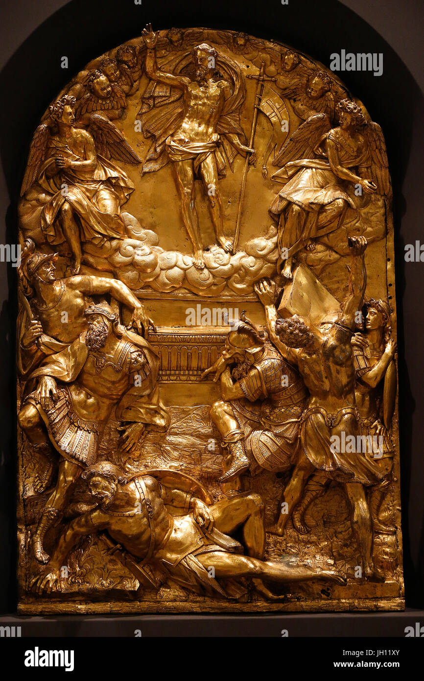 Il Victoria and Albert Museum. Parte di un altare memoriale che mostra la risurrezione, profeti e angeli. 1581-4. Hubert Gerhard. Germania, Augsburg. Uni Foto Stock
