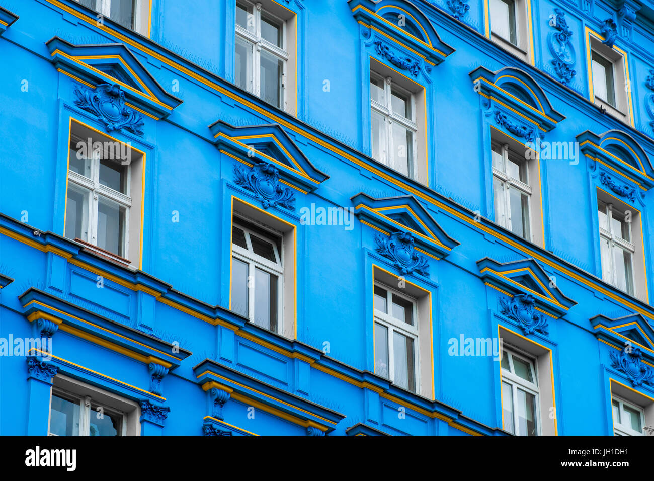 Blue facciata di edificio - facciata restaurata a Berlino Foto Stock