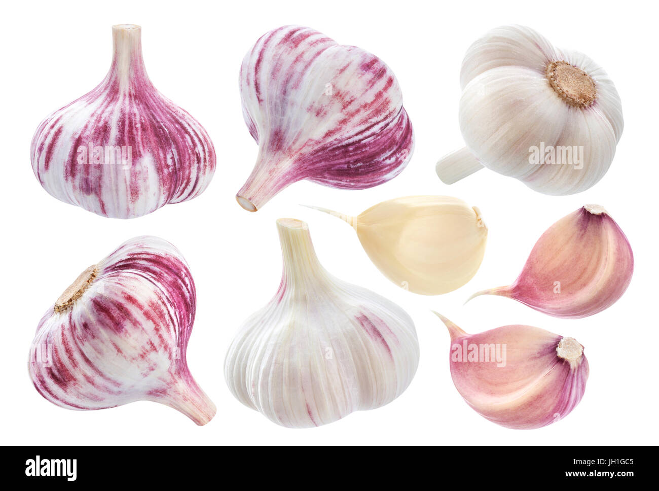 Aglio isolato. Aglio intero, un segmento ed il chiodo di garofano e isolato su sfondo bianco con tracciato di ritaglio Foto Stock