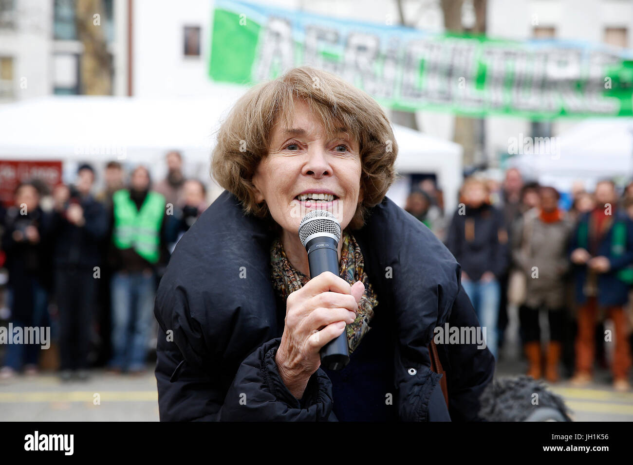 I popoli' Vertice sul clima - Sommet citoyen pour le climat. Scrittrice e attivista Susan George. La Francia. Foto Stock