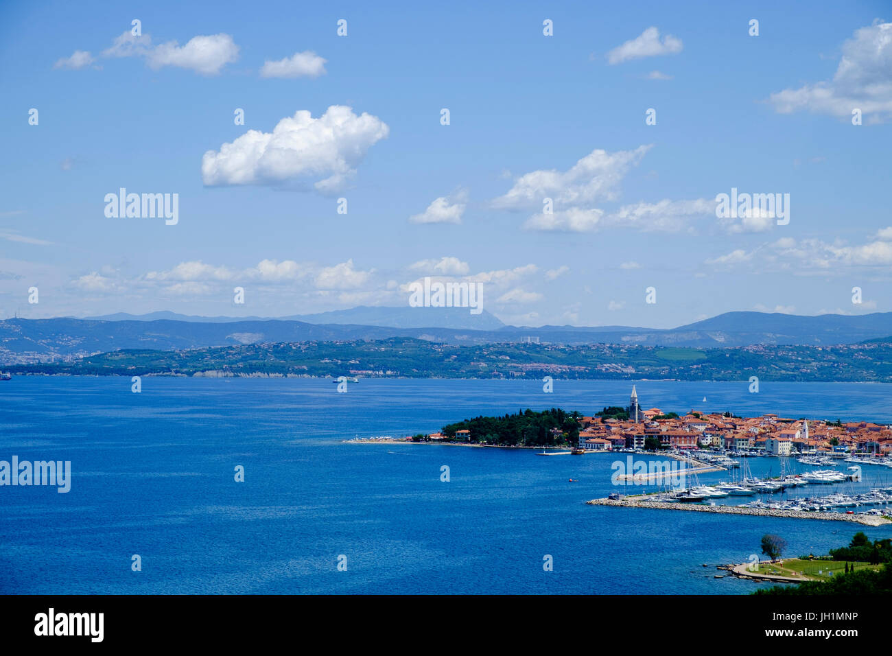 Izola (Italiano: Isola) è un'antica cittadina sulla costa slovena Foto Stock