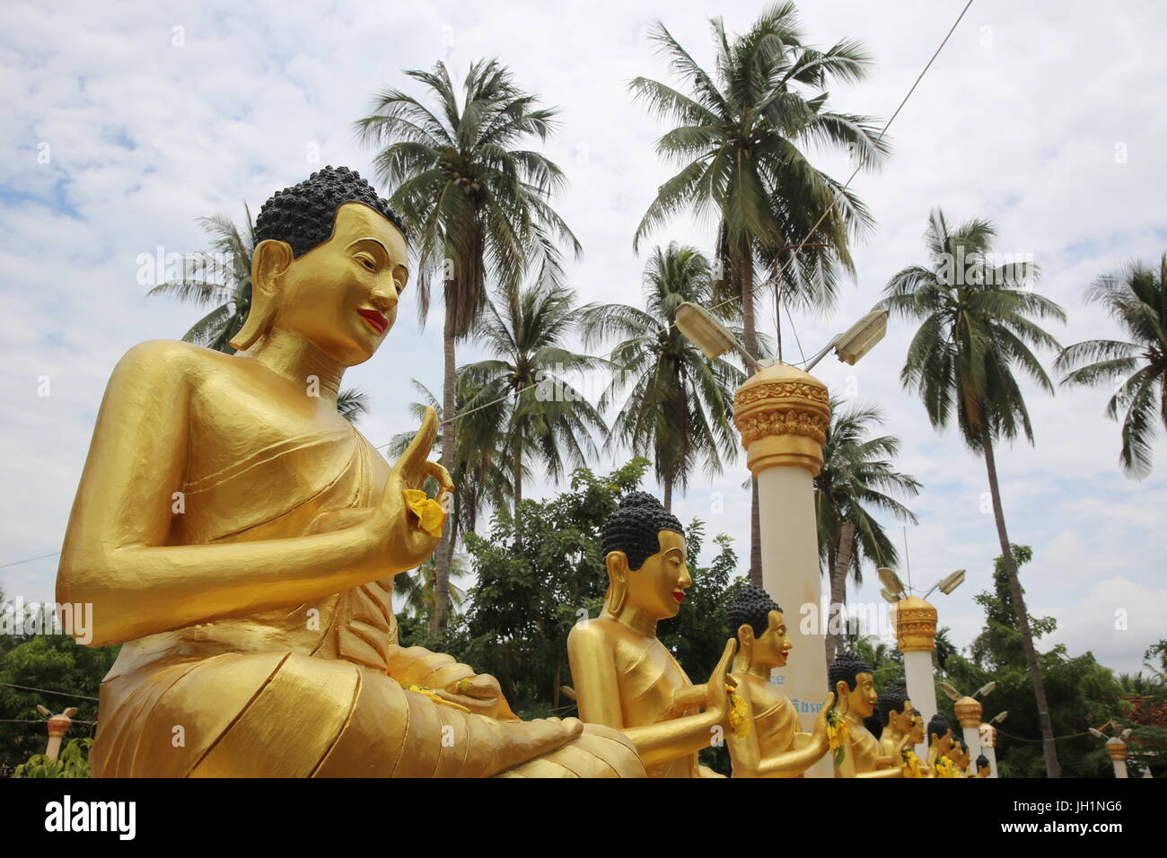Statue di Buddha in una pagoda di Khmer. Cambogia. Foto Stock