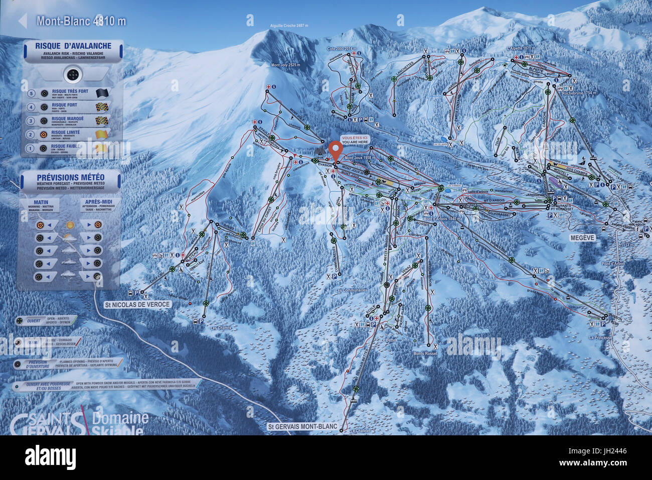 Sulle Alpi francesi. Del massiccio del Monte Bianco. Mappa delle piste da sci. La Francia. Foto Stock