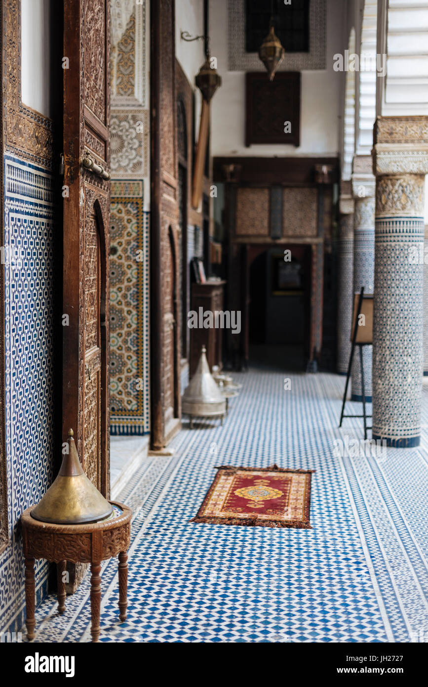 Interno del Musee Riad Belghazi, Fes, Marocco, Africa Settentrionale, Africa Foto Stock