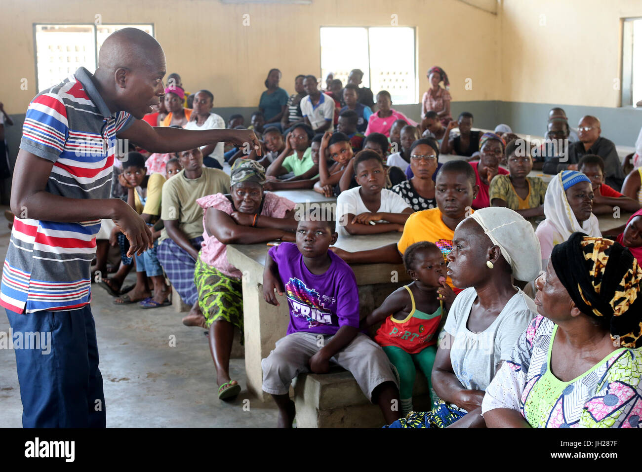 Ong francese La Chaine de l'Espoir. La scuola primaria in Africa. Lomé. Il Togo. Foto Stock