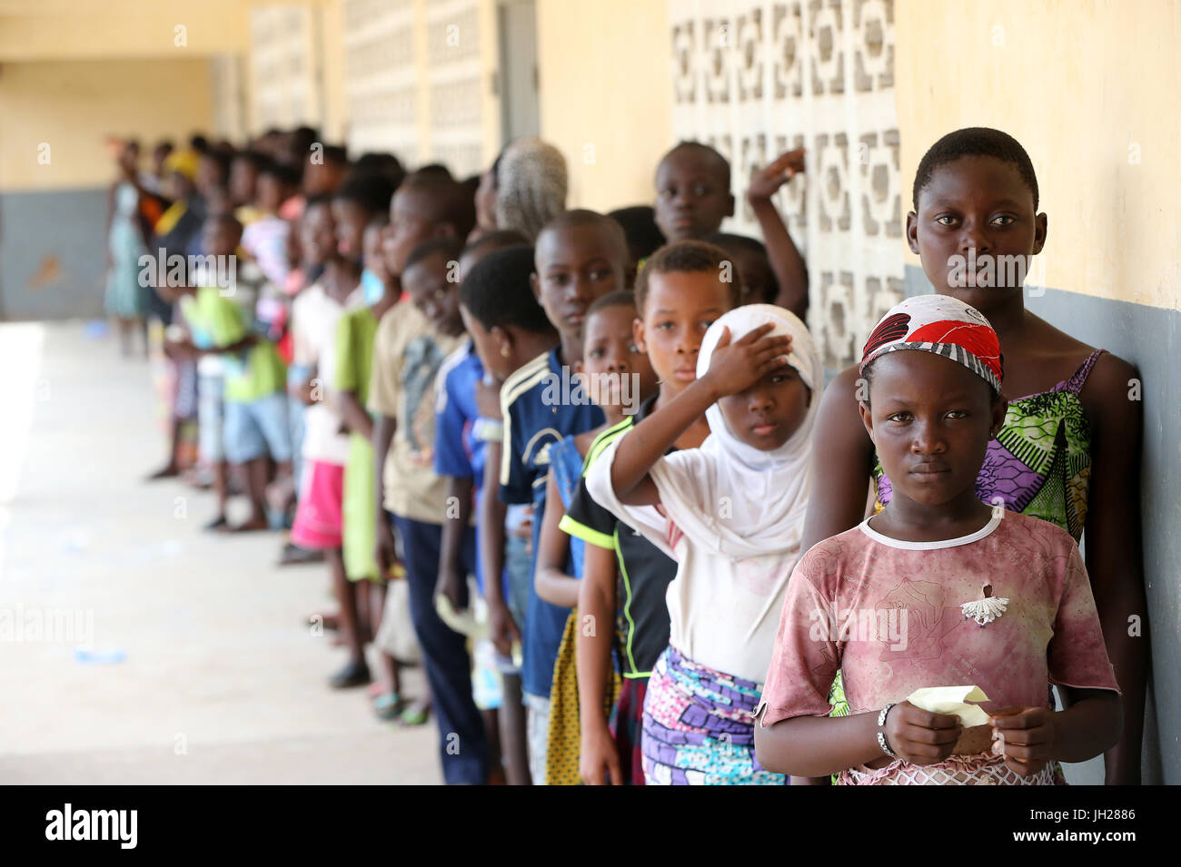 La scuola primaria in Africa. Schoolkids. Lomé. Il Togo. Foto Stock