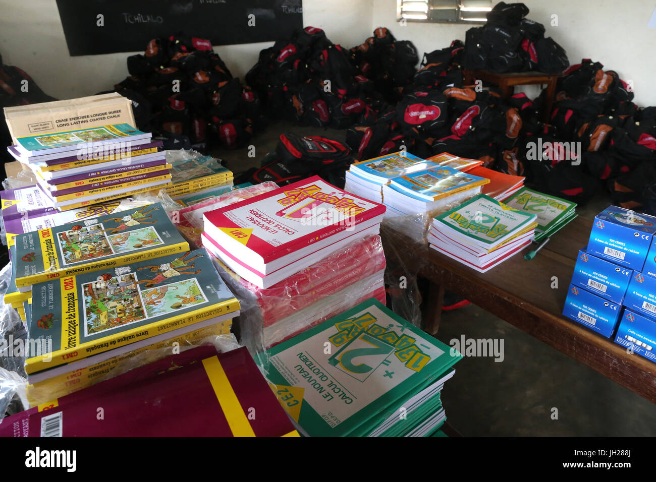 Africani scuola primaria sponsorizzato da ong francese : la Chaine de l'Espoir. Lomé. Il Togo. Foto Stock