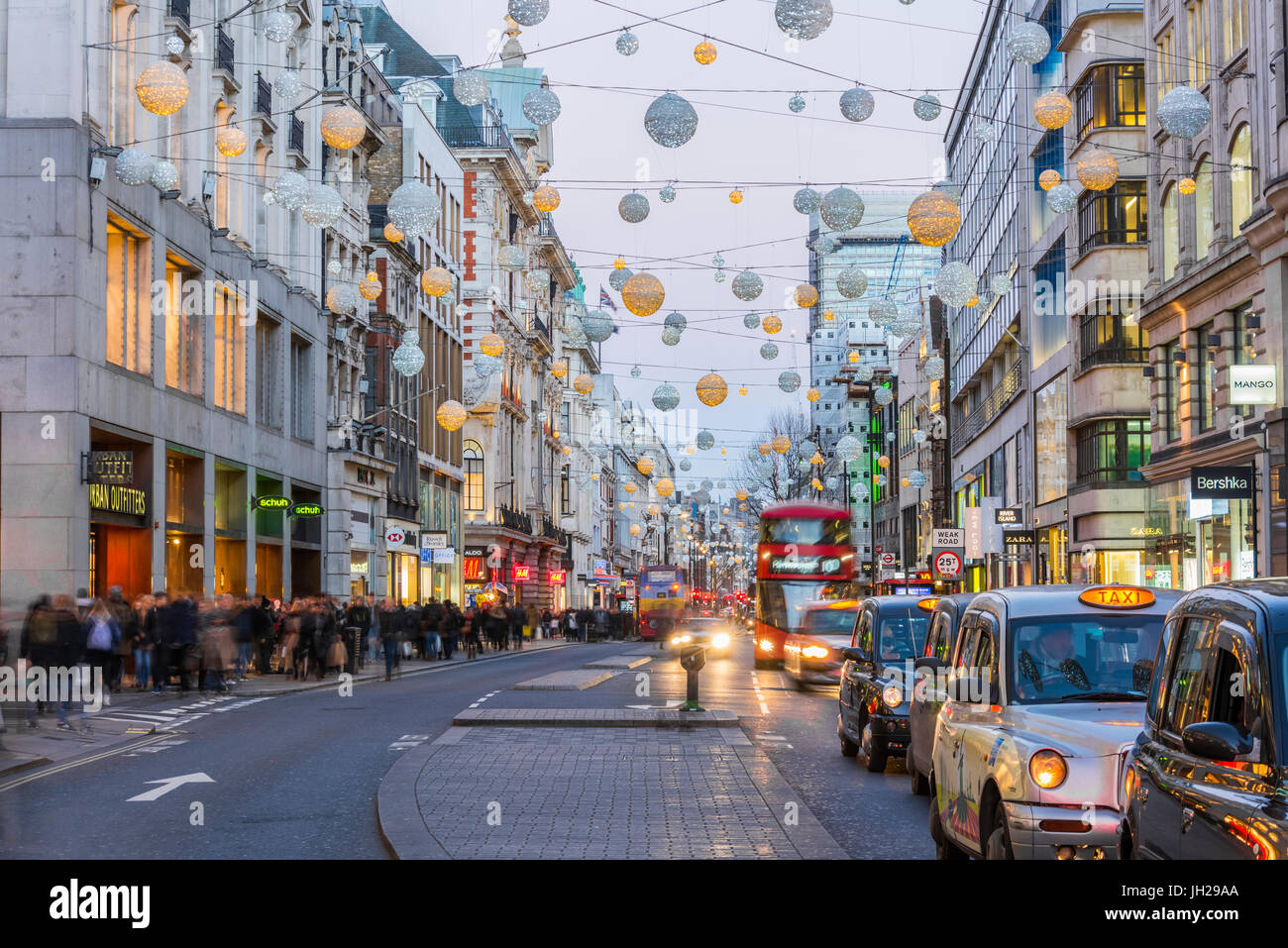 Le luci di Natale, Oxford Street e il West End di Londra, Inghilterra, Regno Unito, Europa Foto Stock