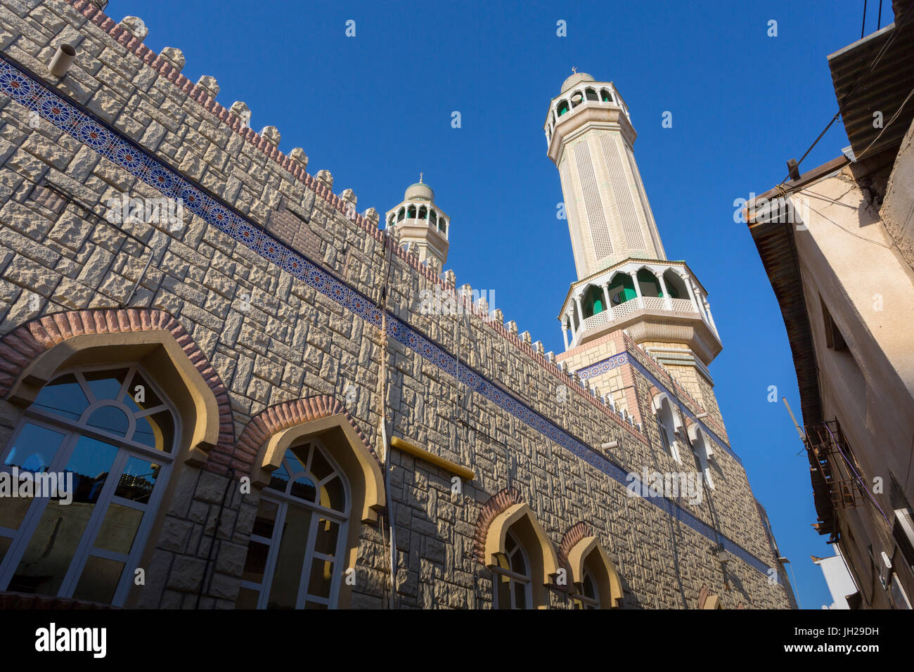 Vista serale della moschea nel souk Muttrah, Muscat Oman, Medio Oriente Foto Stock