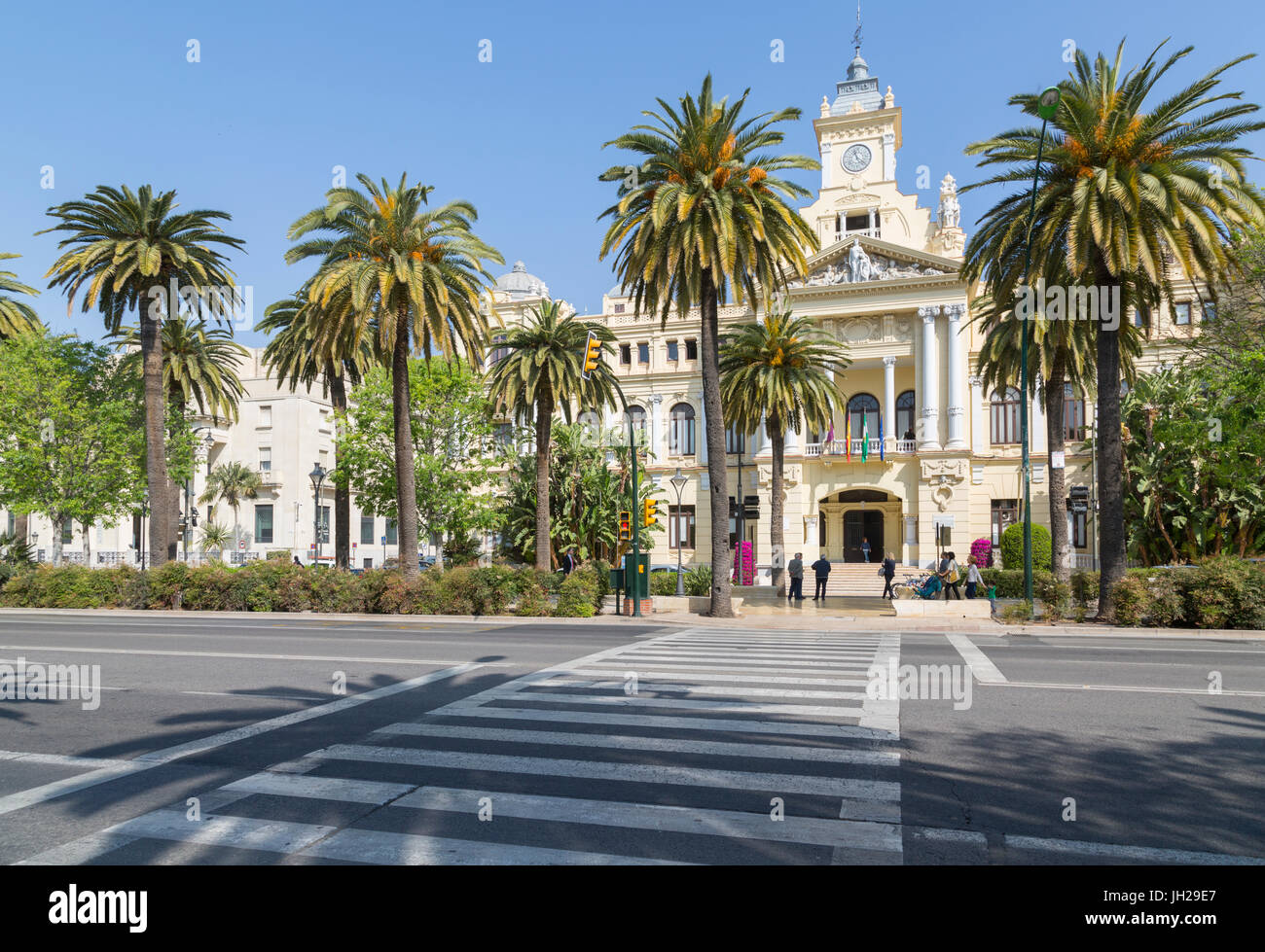 Vista del Palazzo municipale (Ayuntamiento), Malaga, Costa del Sol, Andalusia, Spagna, Europa Foto Stock