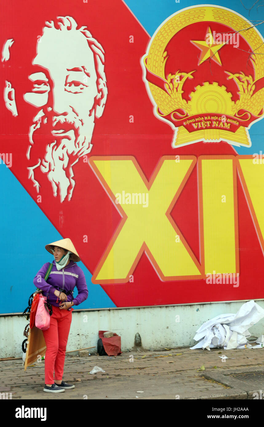 Ho Chi Minh. Presidente (1945Ð69) della Repubblica Democratica del Vietnam. Rivoluzionario di propaganda comunista opere d'arte. Ho Chi Minh City. Il Vietnam. Foto Stock