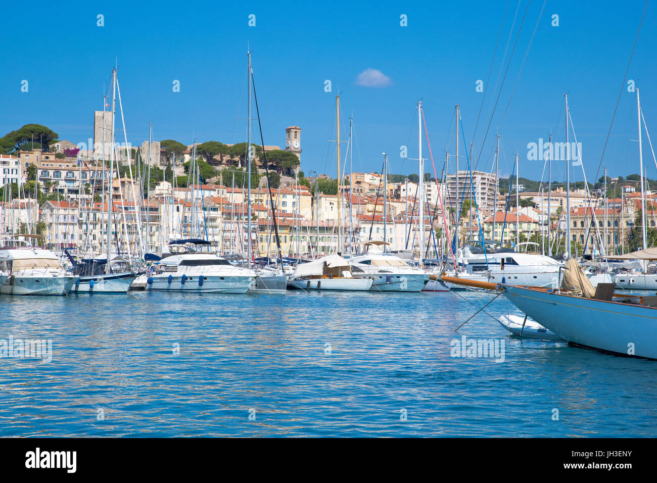 Il porto vecchio, le Suquet, Cannes, Francia Foto Stock