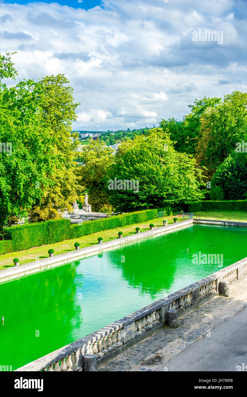 I giardini curati del Parc de Saint-Cloud. E' uno dei giardini piu' belli d'Europa, e nel 2005 il parco e' stato premiato Con Il Notevole status di Giardino Foto Stock