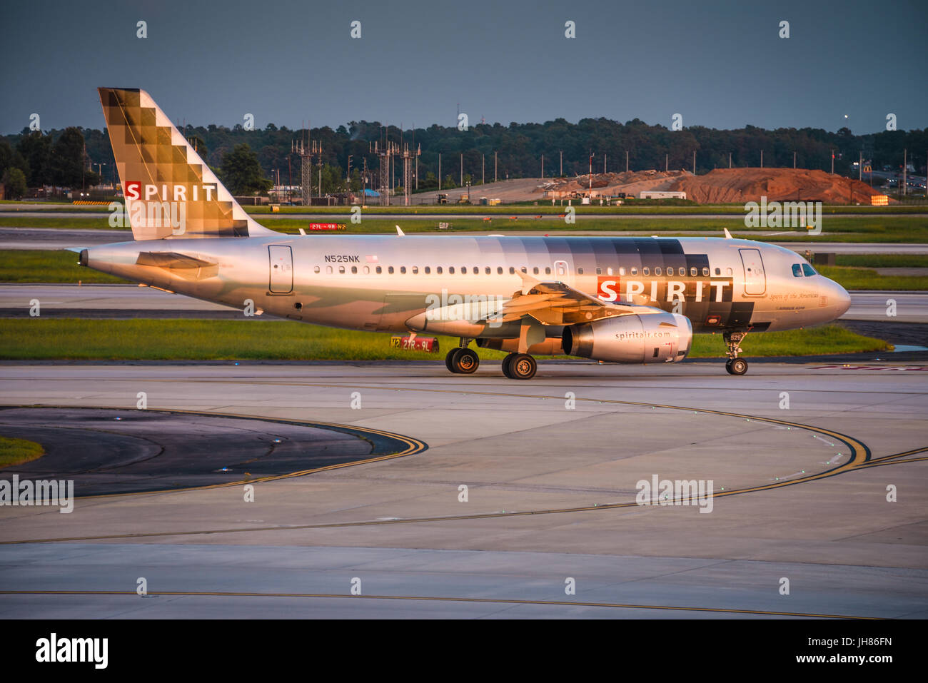 Spirito le compagnie aeree jet del passeggero all'Aeroporto Internazionale Hartsfield-Jackson di Atlanta a Atlanta, Georgia, Stati Uniti d'America. Foto Stock