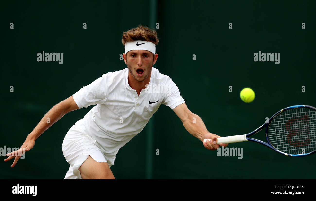 Corentin Moutet il giorno dieci dei campionati di Wimbledon al All England Lawn Tennis e Croquet Club, Wimbledon. Stampa foto di associazione. Picture Data: giovedì 13 luglio, 2017. Vedere PA storia il tennis a Wimbledon. Foto di credito dovrebbe leggere: Steven Paston/filo PA. Restrizioni: solo uso editoriale. Nessun uso commerciale senza il previo consenso scritto della AELTC. Immagine ancora utilizzare solo - Assenza di immagini in movimento per emulare broadcast. Nessuna sovrapposizione o rimozione di sponsor/annuncio loghi. Foto Stock