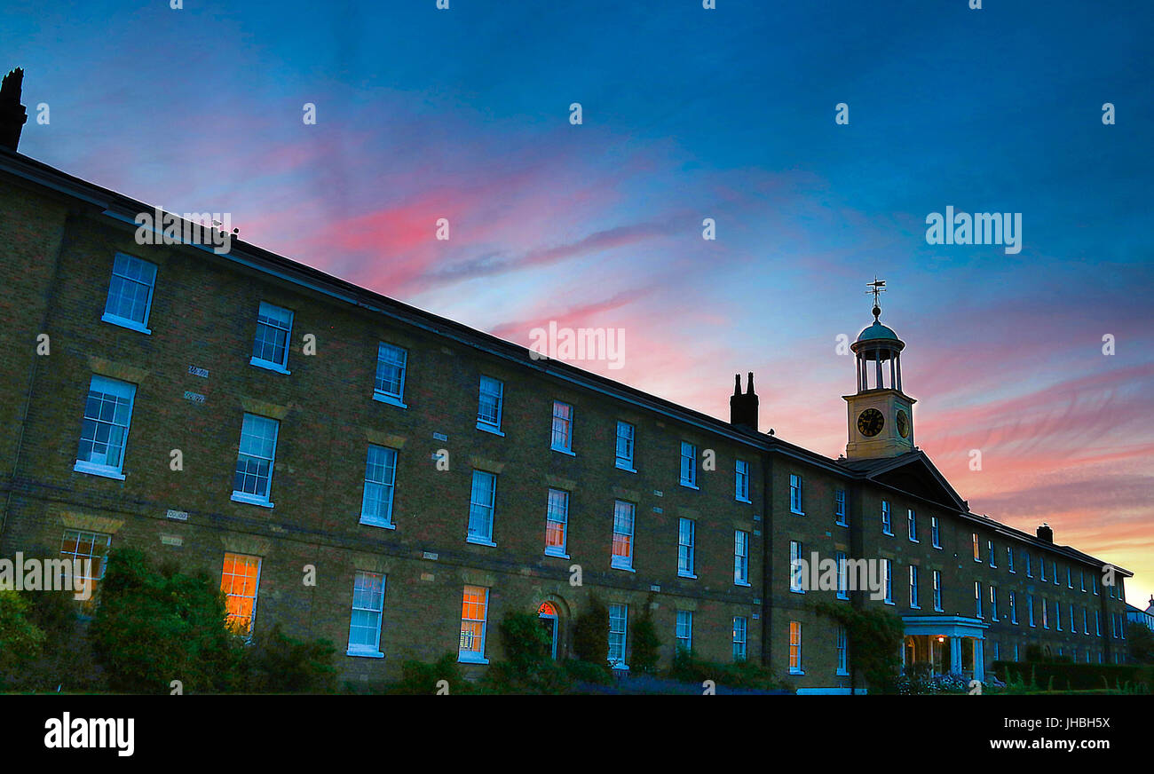 Tramonto su Admiralty Mews Clock Tower Foto Stock