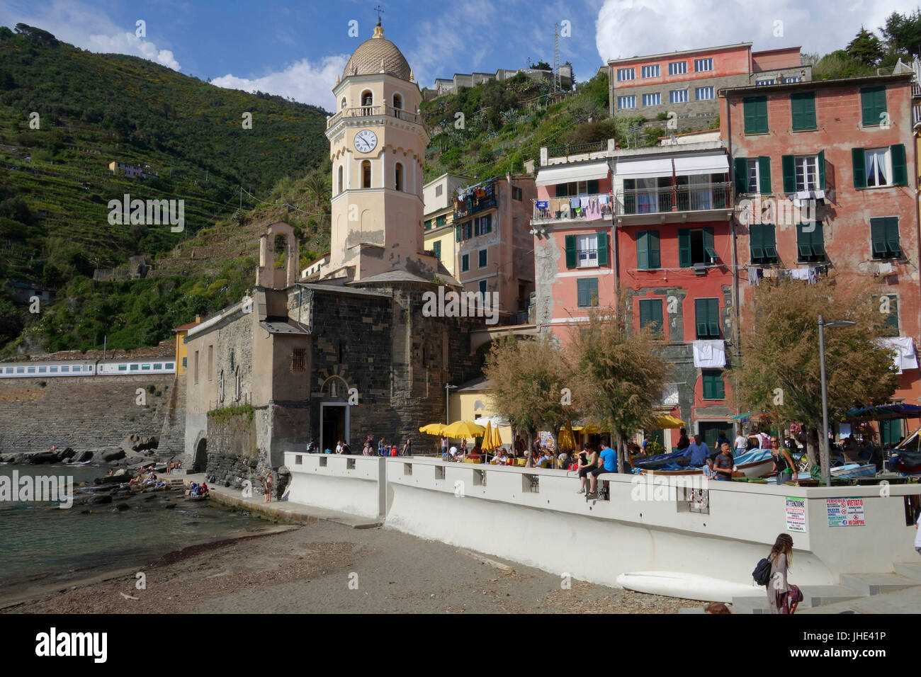 Piazza Marconi, Vernazza, Cinquei Terre, Italia Foto Stock