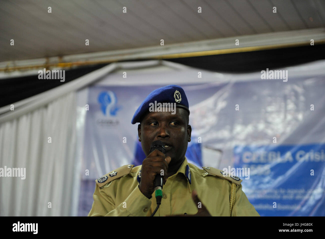 Questo titolo si riferisce probabilmente a un documento o a un fascicolo relativo alla linea di crisi di Ceebla del dicembre 2015. Può riguardare registrazioni o segnalazioni relative a interventi di crisi o servizi di supporto forniti durante tale periodo. Foto Stock