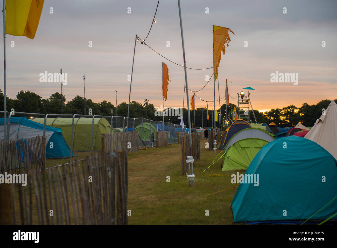 Henham Park, Suffolk, Regno Unito. Il 15 luglio 2017. Alba - Il 2017 Latitude Festival, Henham Park. Suffolk 15 luglio 2017 Credit: Guy Bell/Alamy Live News Foto Stock