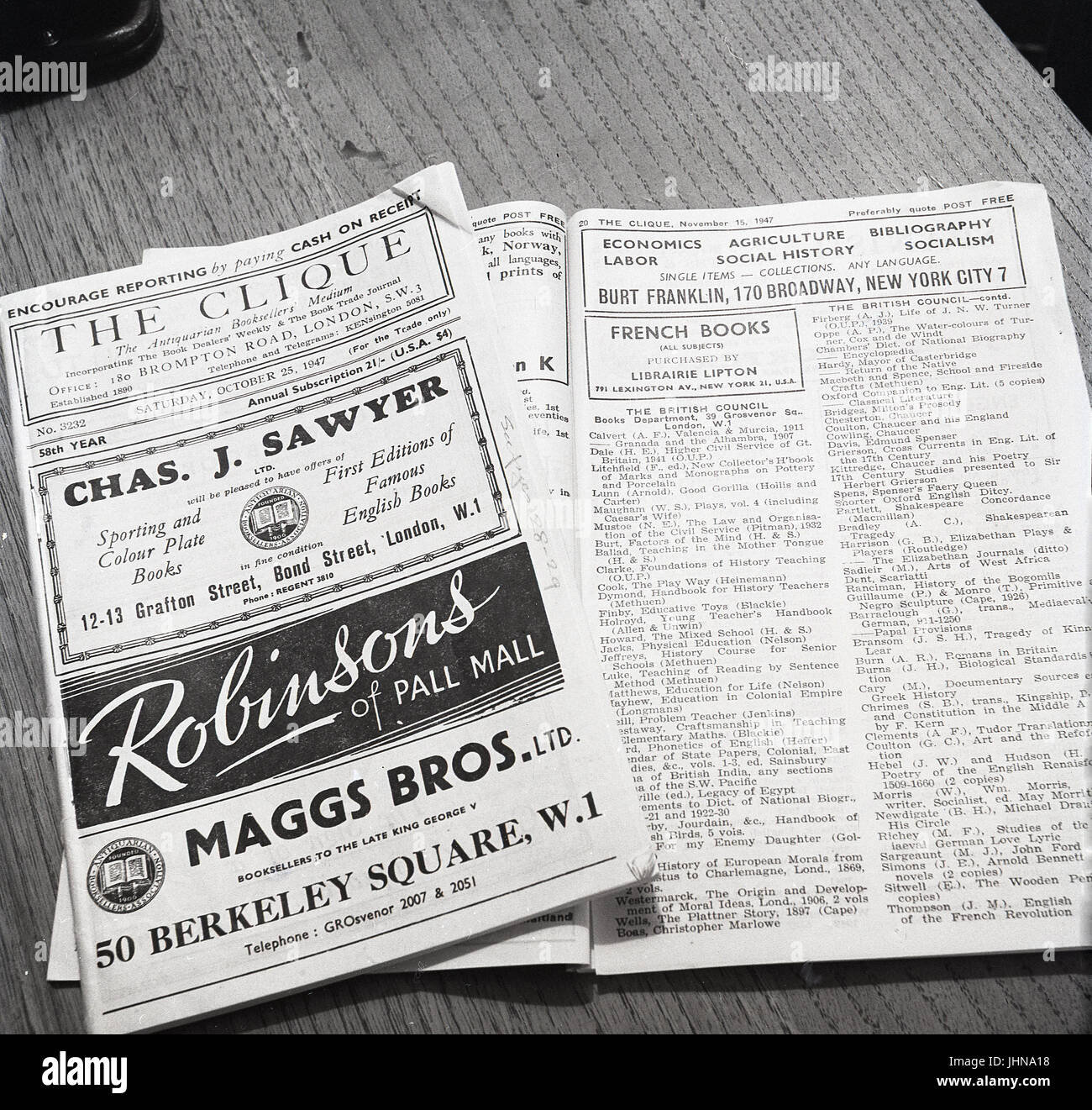 1947, Inghilterra, immagine mostra copie di 'la cricca', uno specialista di antiquario bookdealers trade directory o ufficiale disponibile al momento che i libri elencati voluto. Foto Stock