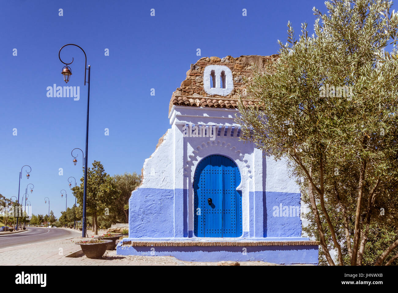 La porta di ingresso nella città di Chefchaouen, Nord del Marocco Foto Stock