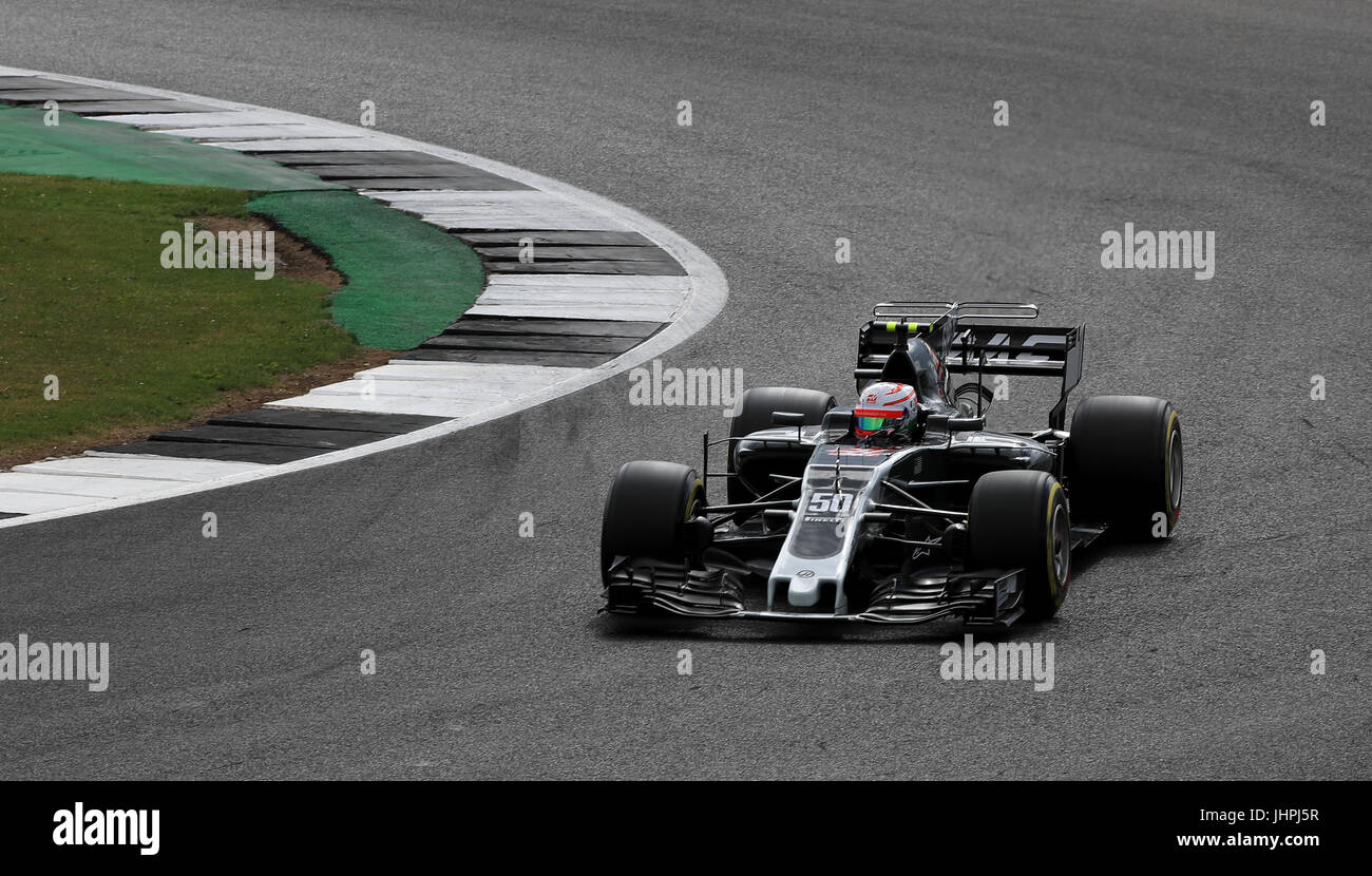 Antonio Giovinazzi di Haas durante la seconda prova del Gran Premio di Gran Bretagna 2017 al circuito di Silverstone, Towcester. PREMERE ASSOCIAZIONE foto. Data immagine: Venerdì 14 luglio 2017. Vedere PA storia AUTO British. Il credito fotografico dovrebbe essere: Tim Goode/PA Wire. Foto Stock