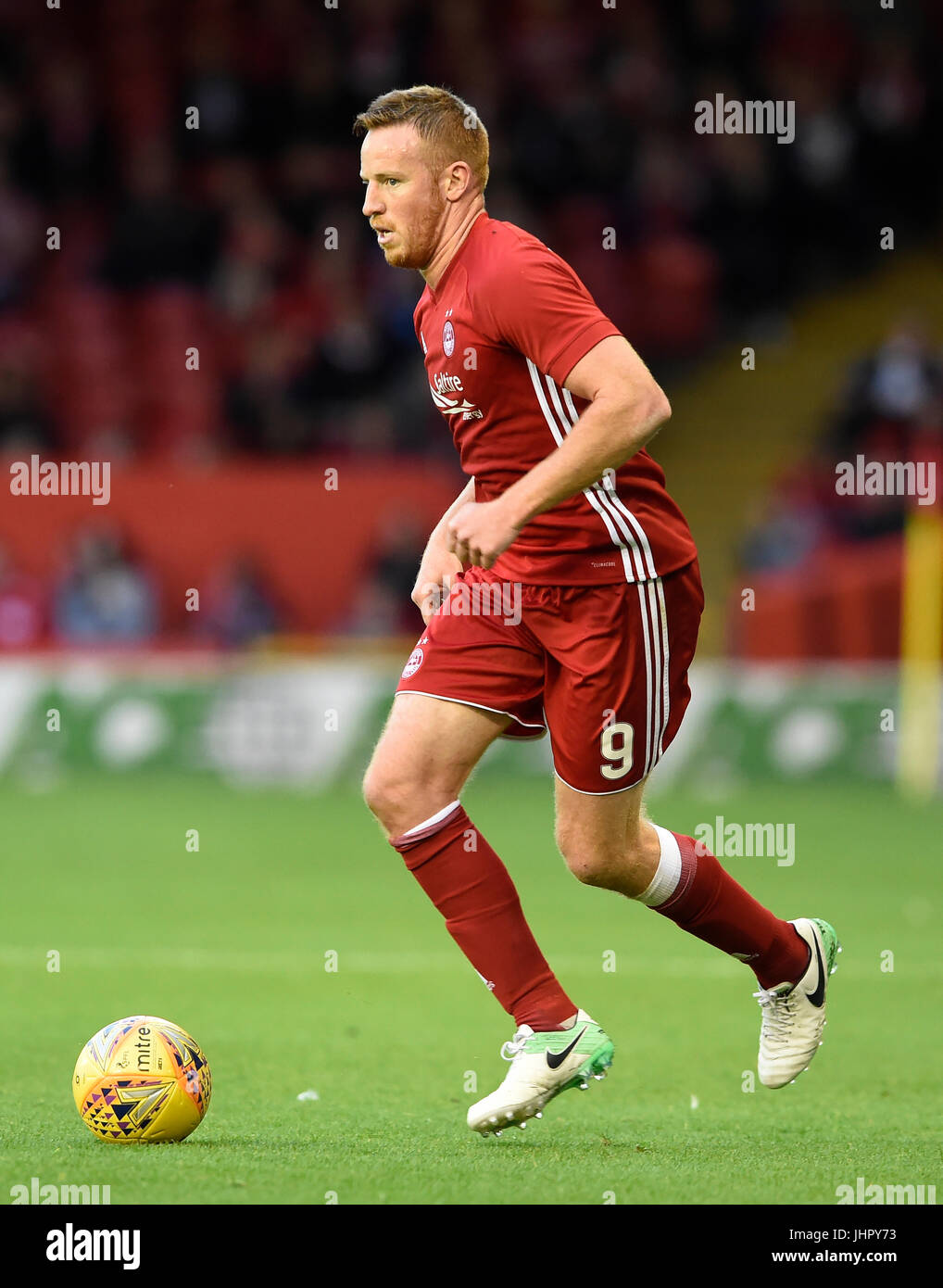 Aberdeen è Adam Rooney in azione durante la UEFA Europa League secondo turno di qualificazione, la prima gamba corrispondono al Pittodrie Stadium, Aberdeen. Stampa foto di associazione. Picture Data: giovedì 13 luglio, 2017 Foto Stock
