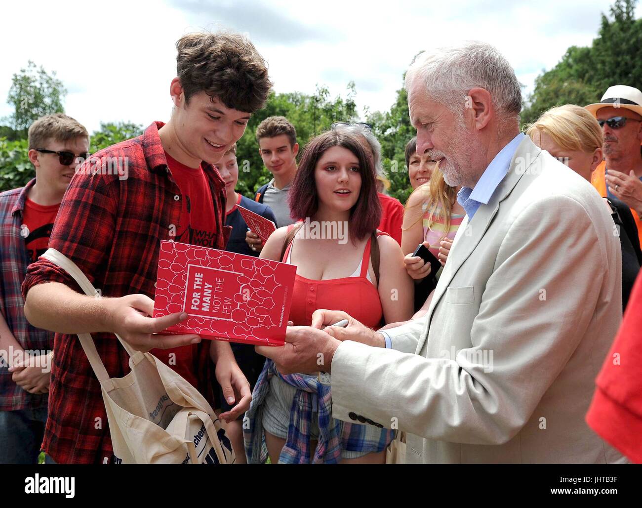 Jeremy Corbyn MP, leader laburista al Tolpuddle Giornata dei Martiri Festival, Dorset, UK Credit: Finnbarr Webster/Alamy Live News Foto Stock