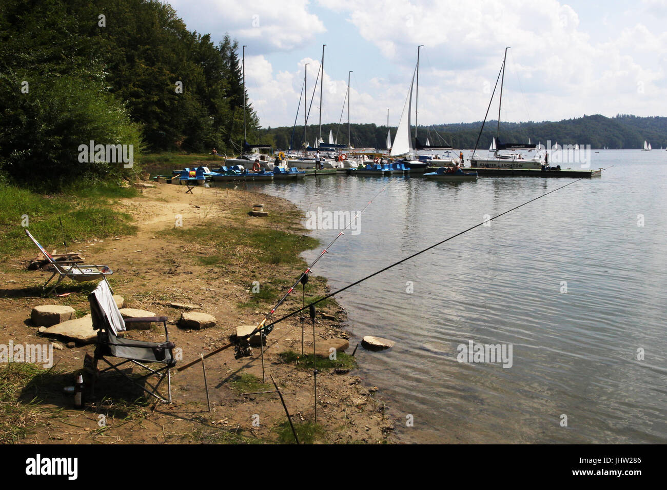 Polanczyk presso il lago di Solina in Bieszczady, Polonia Foto Stock