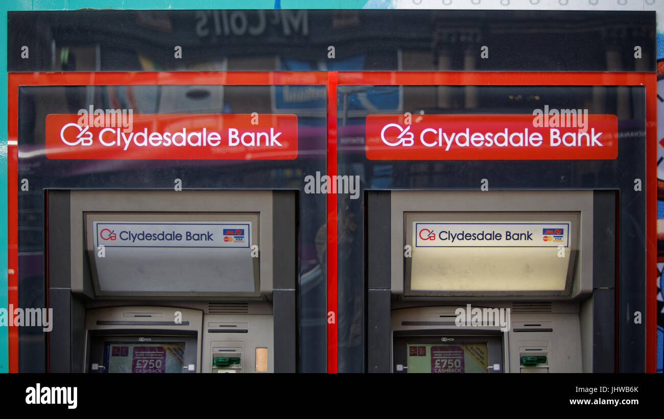 Clydesdale bank al di fuori del foro nella parete bancomat segno del logo Foto Stock