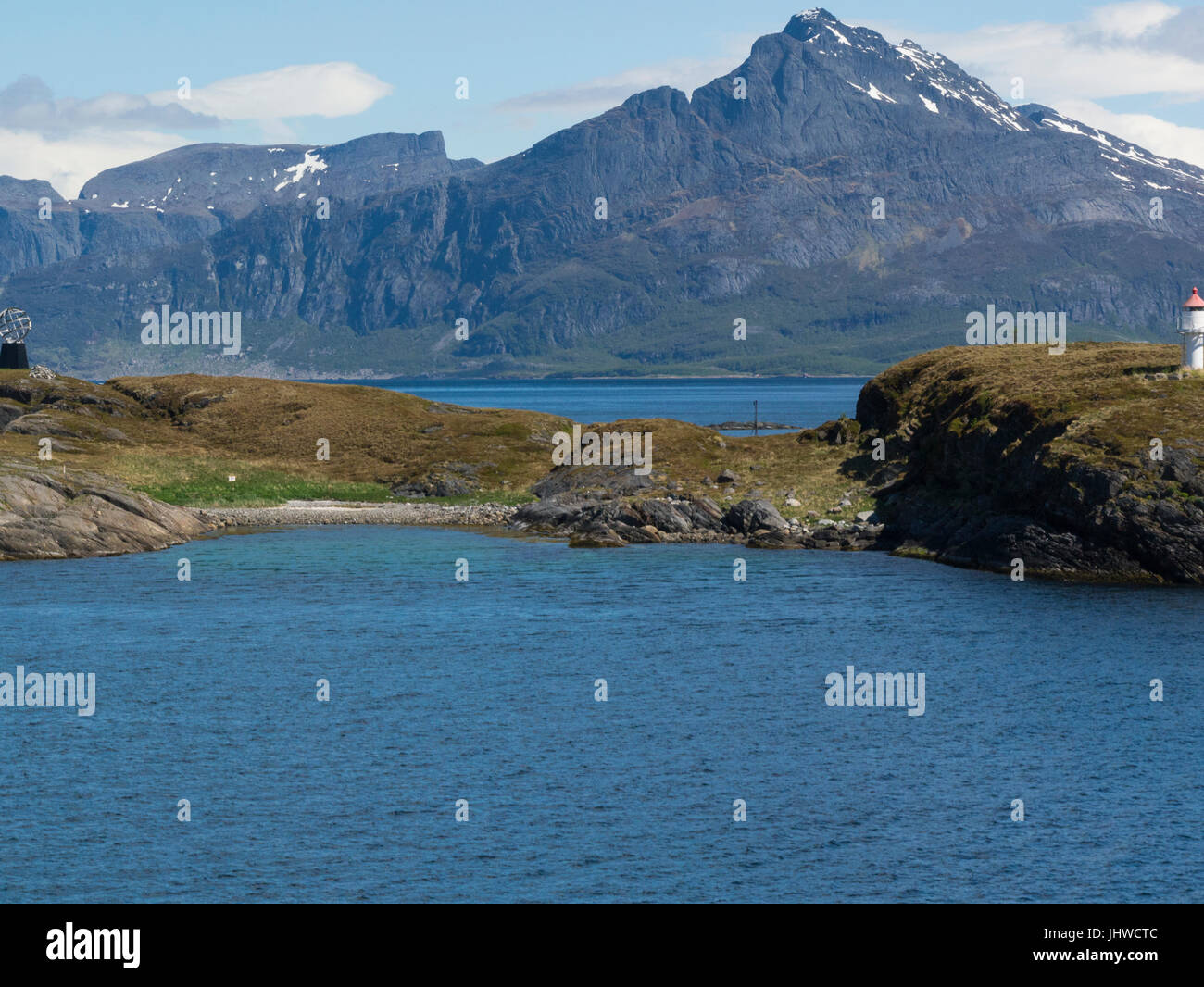 Circolo Polare Artico monumento faro Vikingen Vikingen isola la parte occidentale di Rødøy comune Nel Nordland in Norvegia Foto Stock