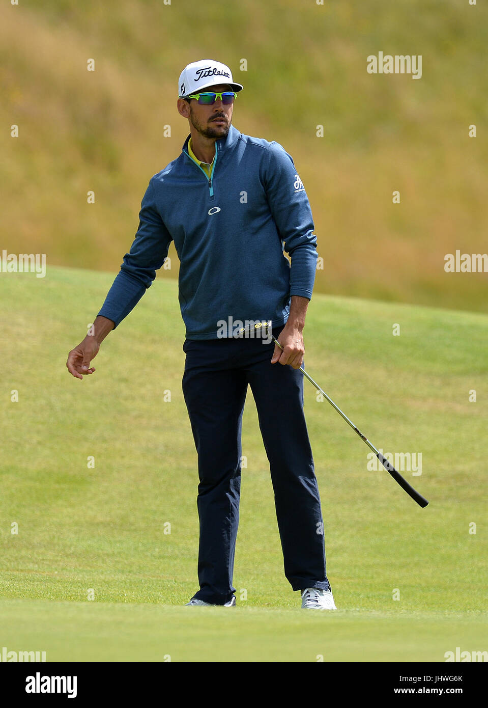 Spagna Rafa Cabrera Bello mettendo al primo foro durante il giorno quattro del 2017 Aberdeen Asset Management Scottish Open a Dundonald Links, Troon. Foto Stock