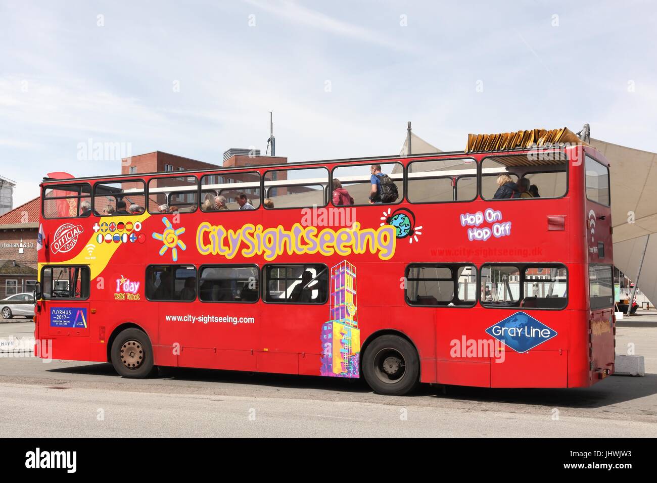 Aarhus, Danimarca, Luglio 6, 2017: Aarhus sightseeing bus tour al cruise terminal ad Aarhus in Danimarca Foto Stock