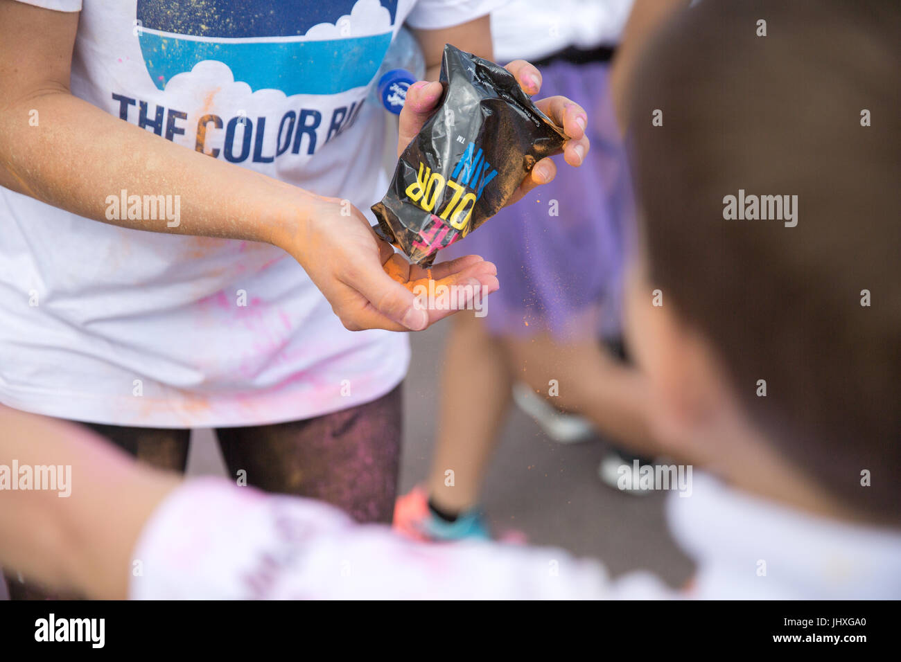 Scene dal Colour Run in Lussemburgo nel 2017 Foto Stock Scene dal Colour Run in Lussemburgo nel 2017 Foto Stock