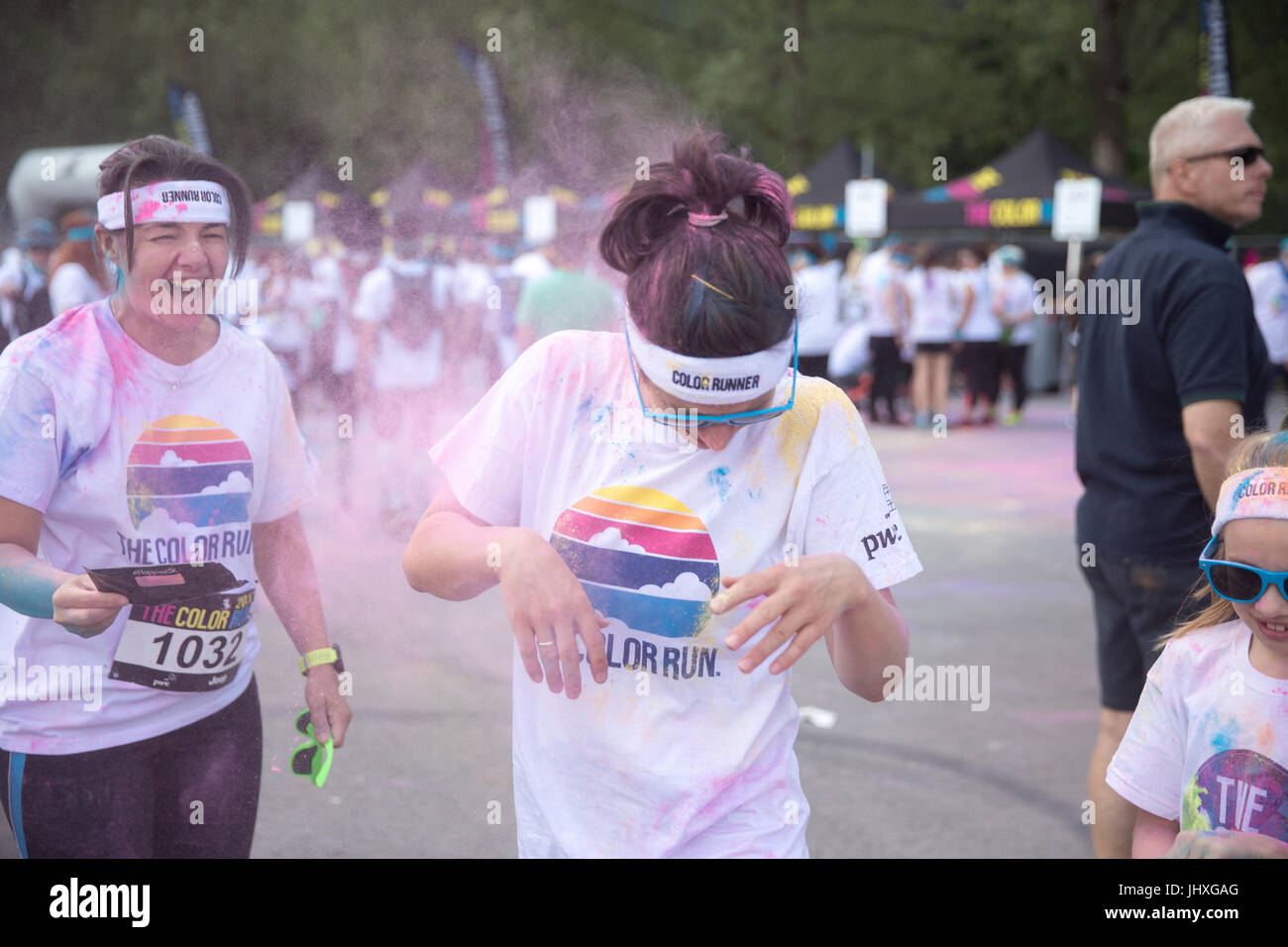 Scene dal Colour Run in Lussemburgo nel 2017 Foto Stock Scene dal Colour Run in Lussemburgo nel 2017 Foto Stock