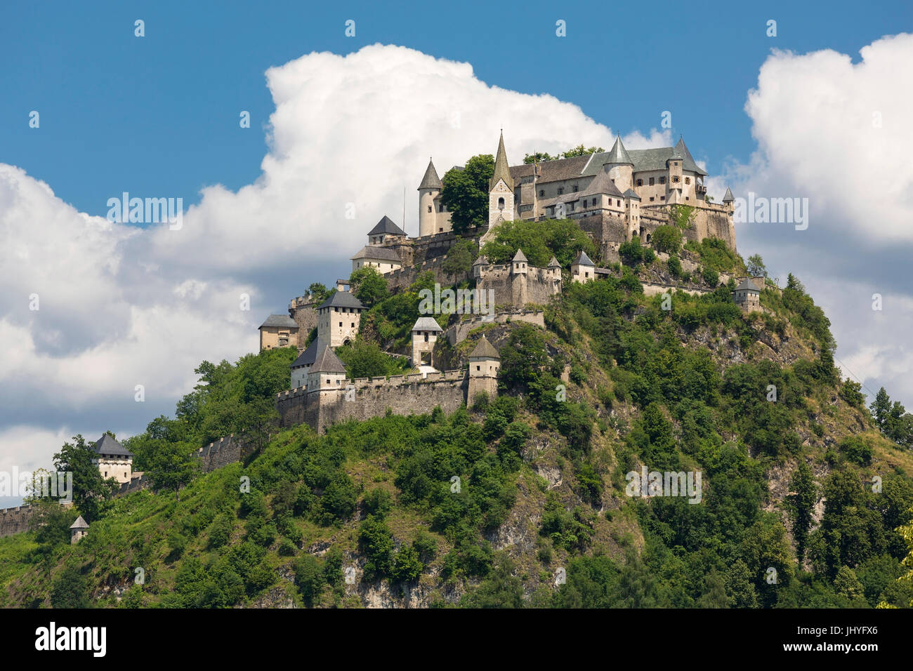 Castello di alta Pasqua scherzo, Carinzia, Austria - alta Pasqua scherzo fortezza, Carinzia, Austria, Burg Hochosterwitz, Kärnten, Österreich - Hochosterwitz F Foto Stock