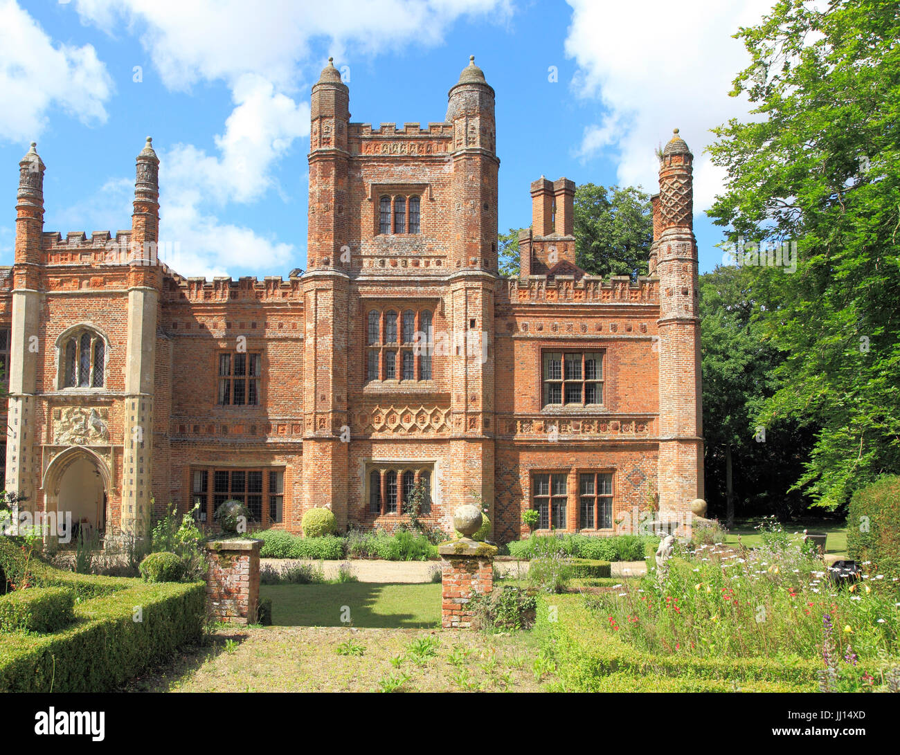 Oriente Barsham, Manor House, inizi del XVI secolo, Tudor manor, facciata a sud, sud-est wing, Norfolk, Inghilterra, Regno Unito Foto Stock
