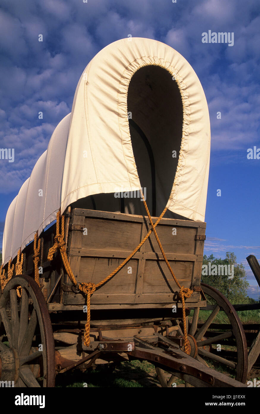 Il carro coperto a due assi su Oregon Trail, Whitman mission Sito Storico Nazionale, Washington Foto Stock