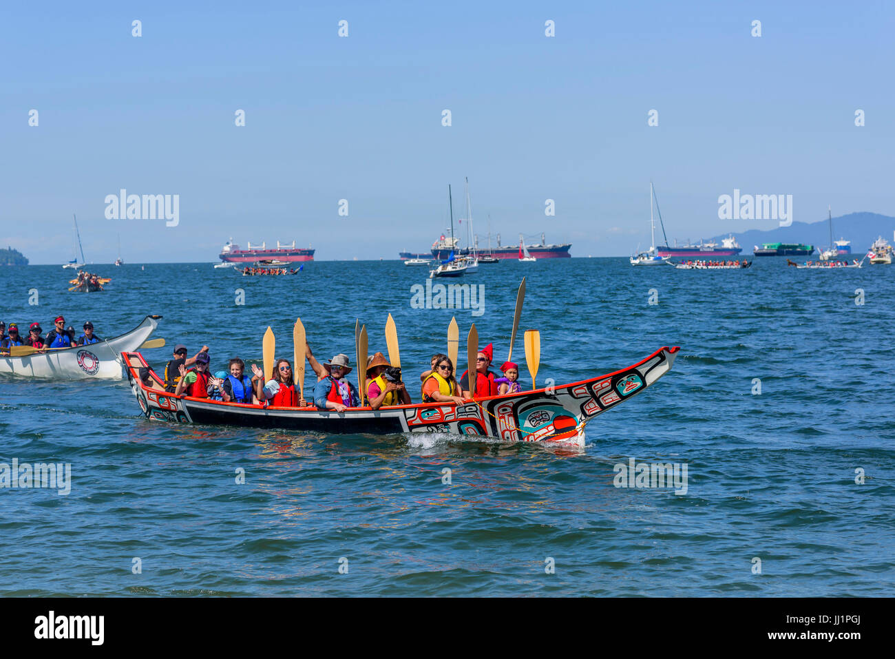 Raduno di canoe, Canada 150+, Hadden Park / Vanier Park, Vancouver, British Columbia, Canada. Foto Stock