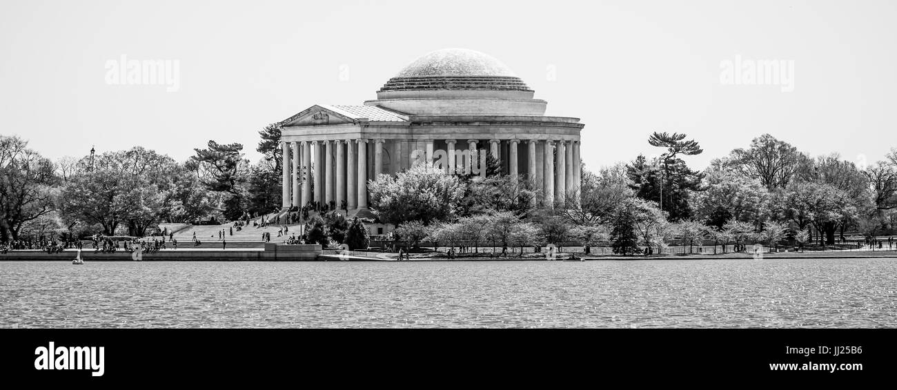 Thomas Jefferson Memorial - vista dal bacino di marea a Washington Foto Stock